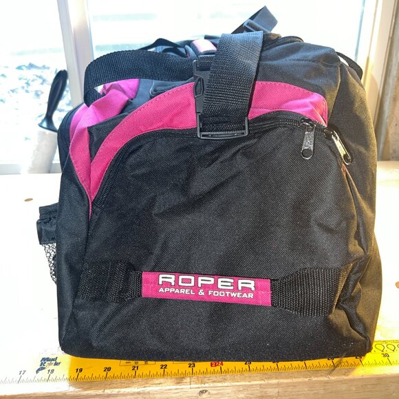 Roper Apparel and Footwear Duffel Bag Pink and Black Travel Gym Bag 24"×14"×10" - Picture 3 of 10